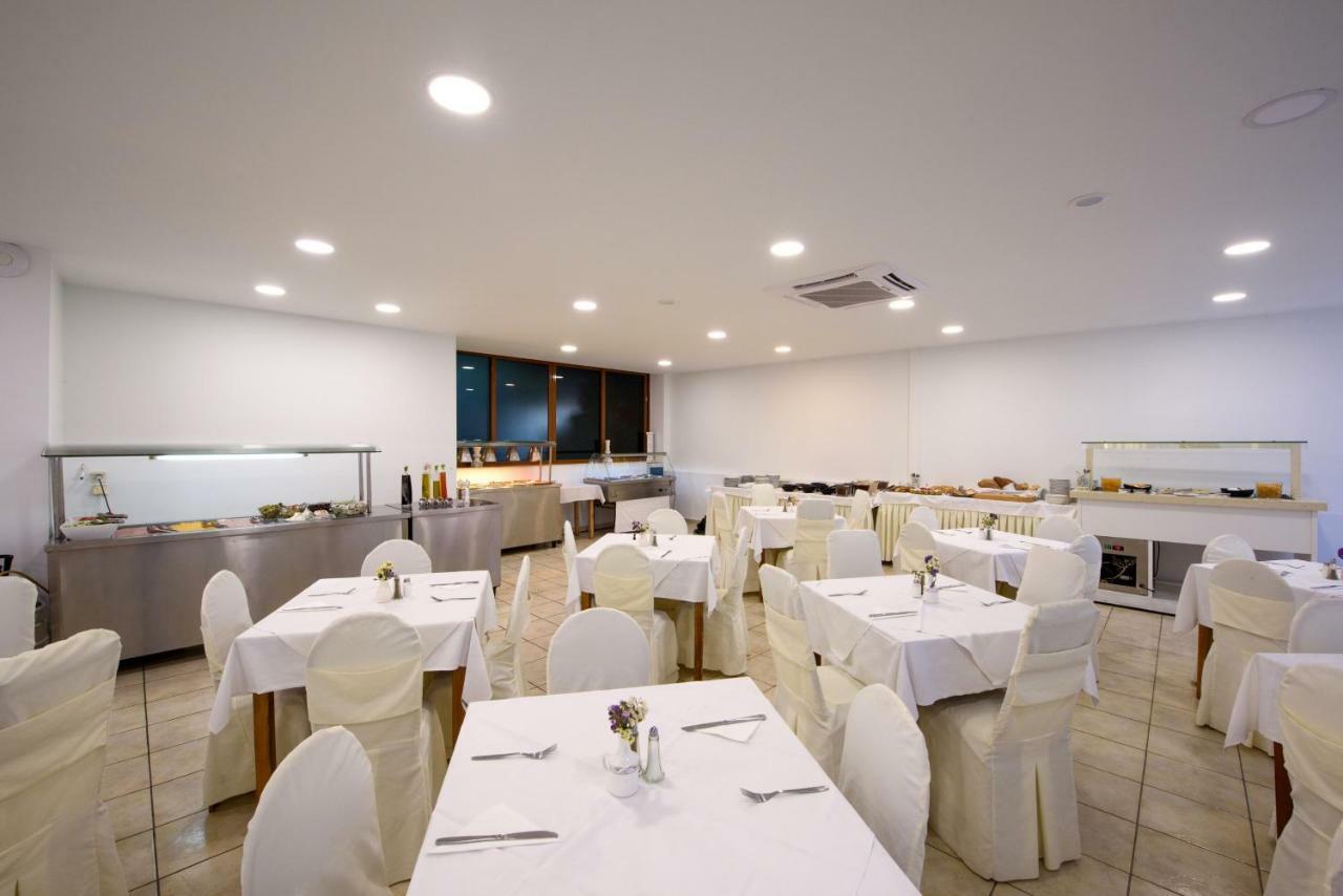 Amalia Hotel - Adults Only Dasziá Kültér fotó