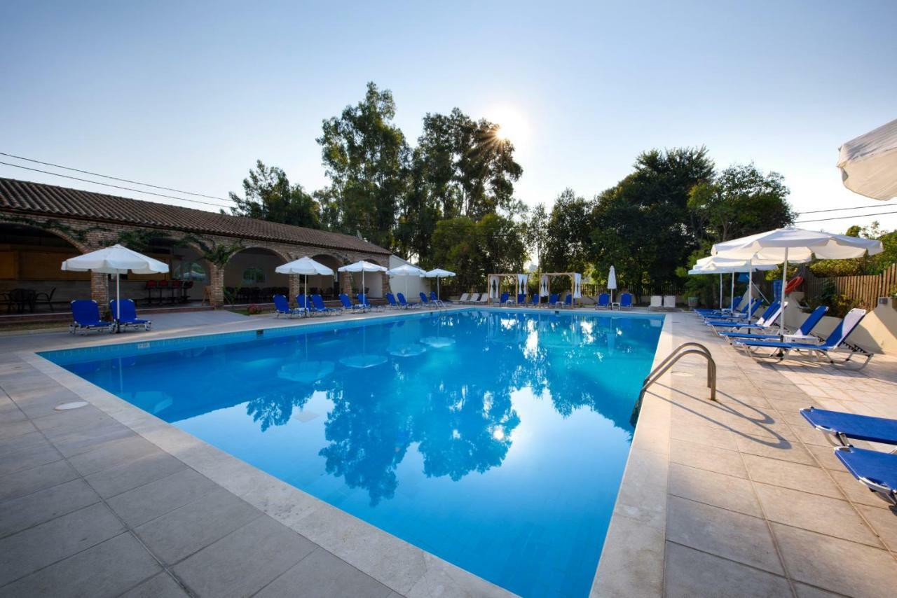 Amalia Hotel - Adults Only Dasziá Kültér fotó