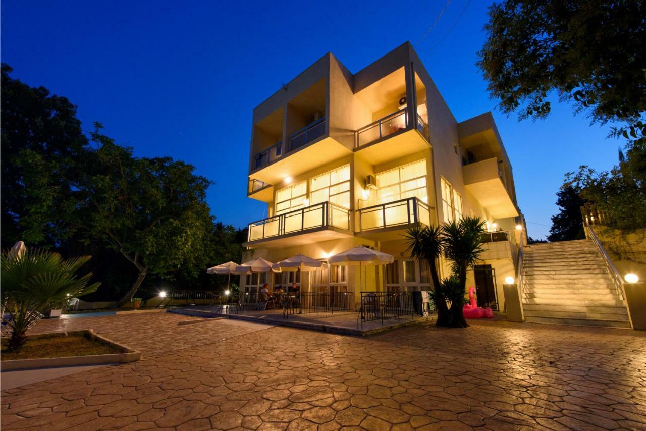 Amalia Hotel - Adults Only Dasziá Kültér fotó