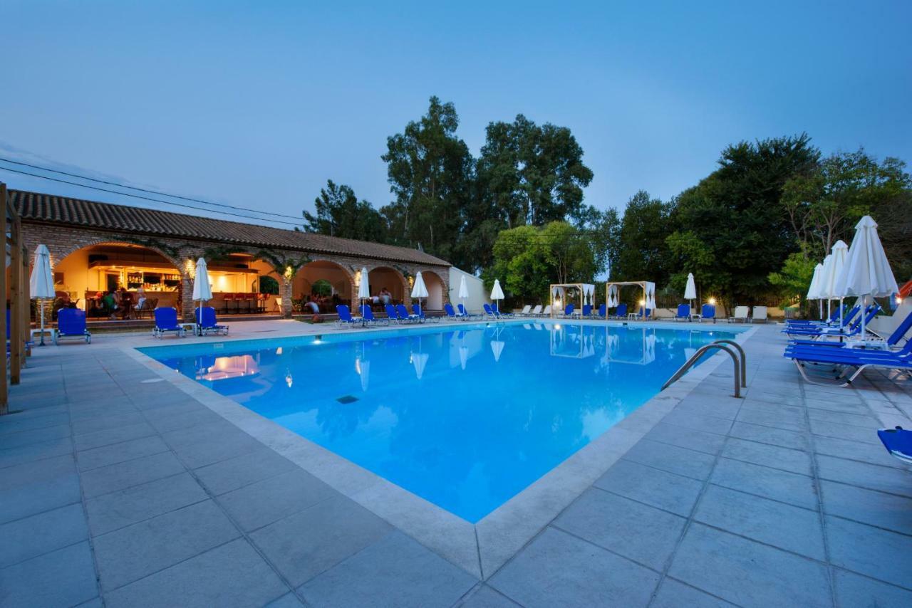 Amalia Hotel - Adults Only Dasziá Kültér fotó